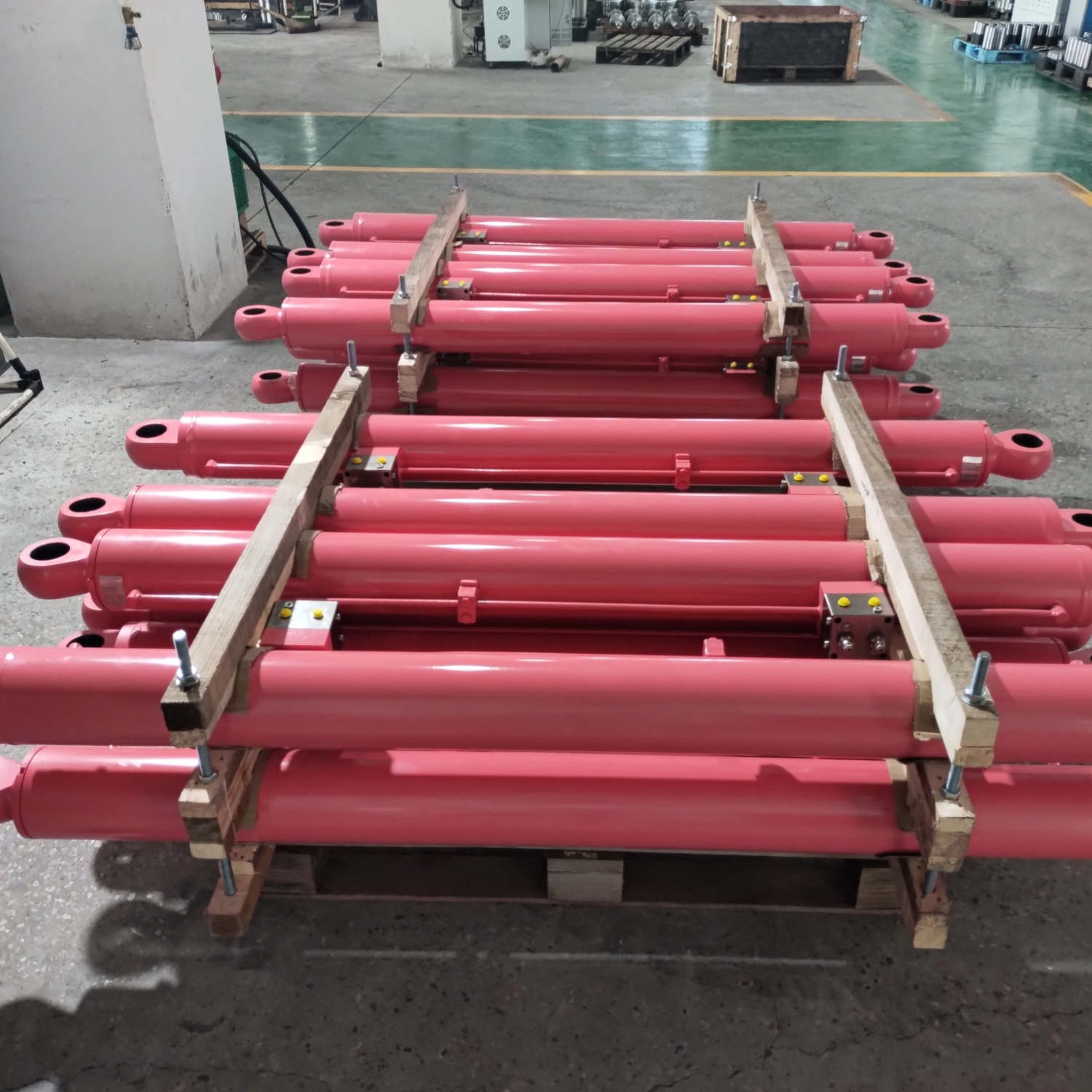 Non-standard hydraulic cylinder